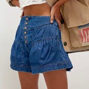 We The Free Fleur Denim Shorts Color True Blue size Large New With Tags